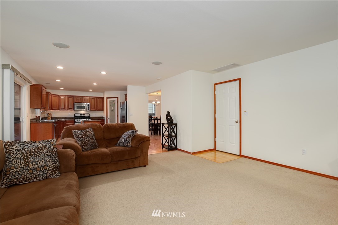 3101 179th Street Southeast Bothell, WA 98012 - Photo 9 of 25 Gallery Image 9
