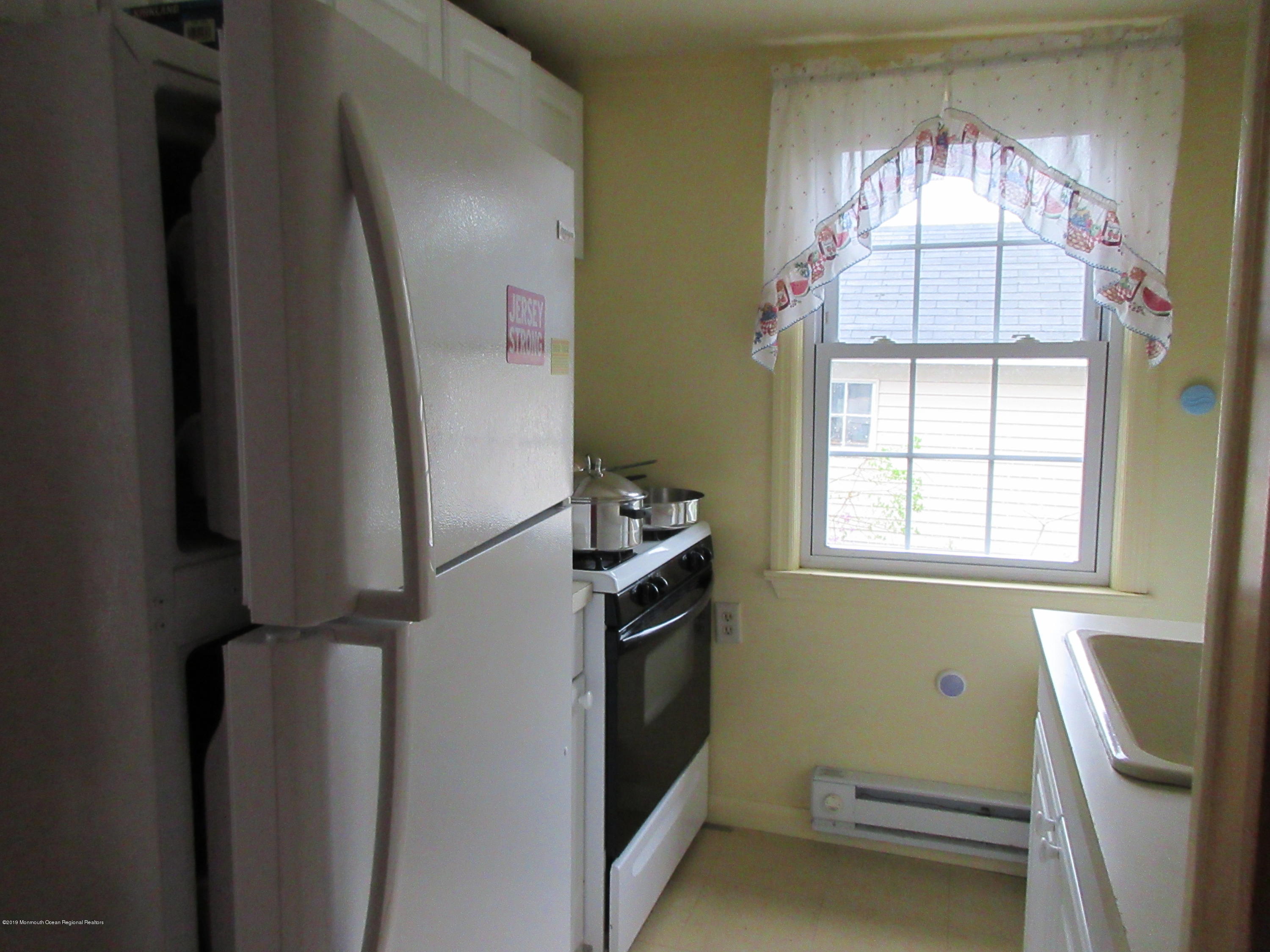 323 15th Avenue, Unit 2 Belmar, NJ 07719 - Photo 6 of 11