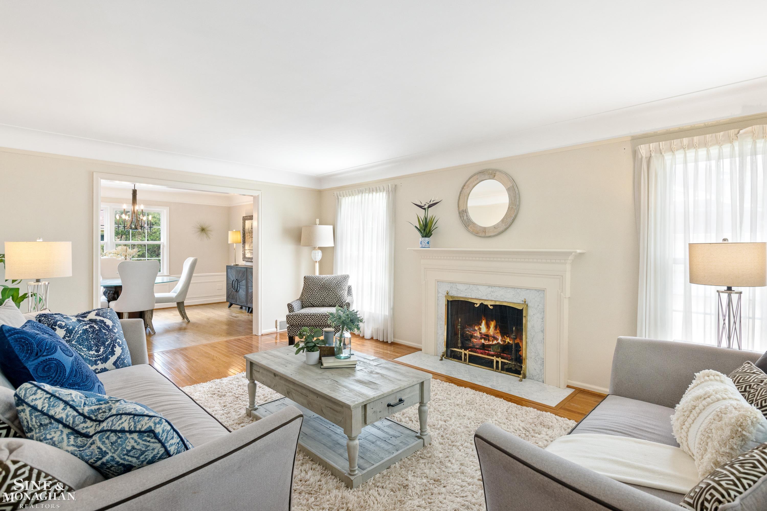 40 North Duval Road Grosse Pointe, MI 48236 - Photo 5 of 33 50109733-4.JPG
