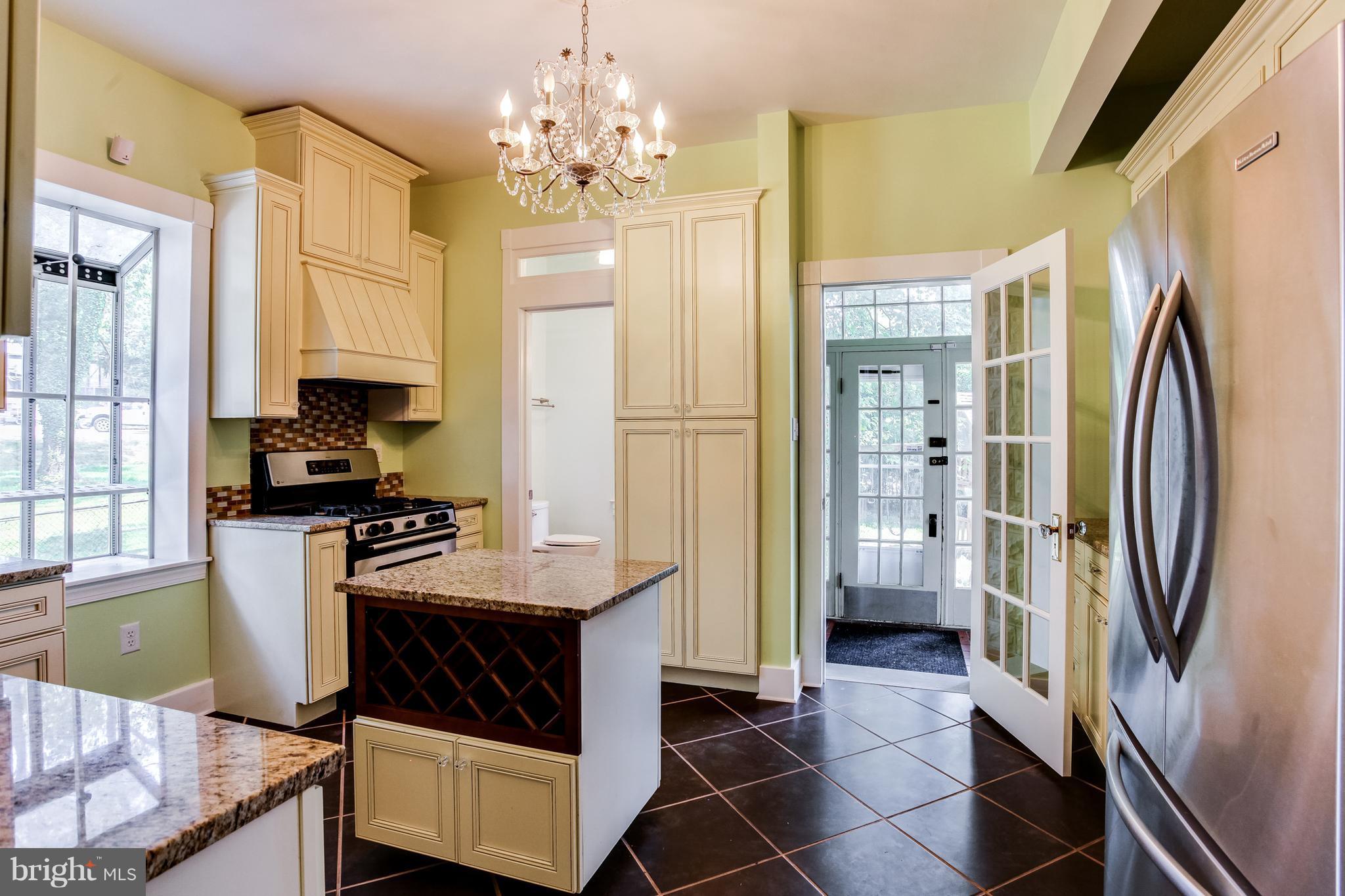 2217 Sulphur Spring Road Baltimore, MD 21227 - Photo 12 of 30 Kitchen
