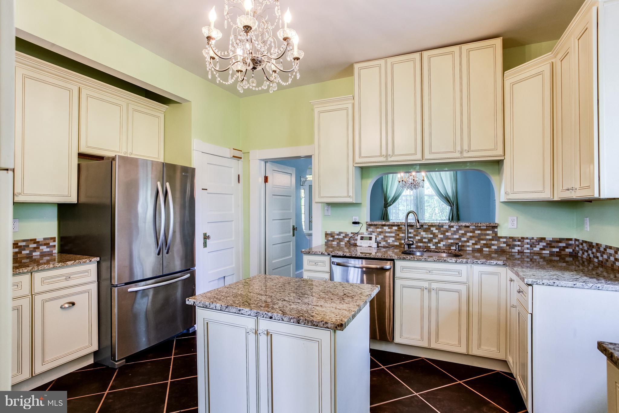 2217 Sulphur Spring Road Baltimore, MD 21227 - Photo 13 of 30 Kitchen