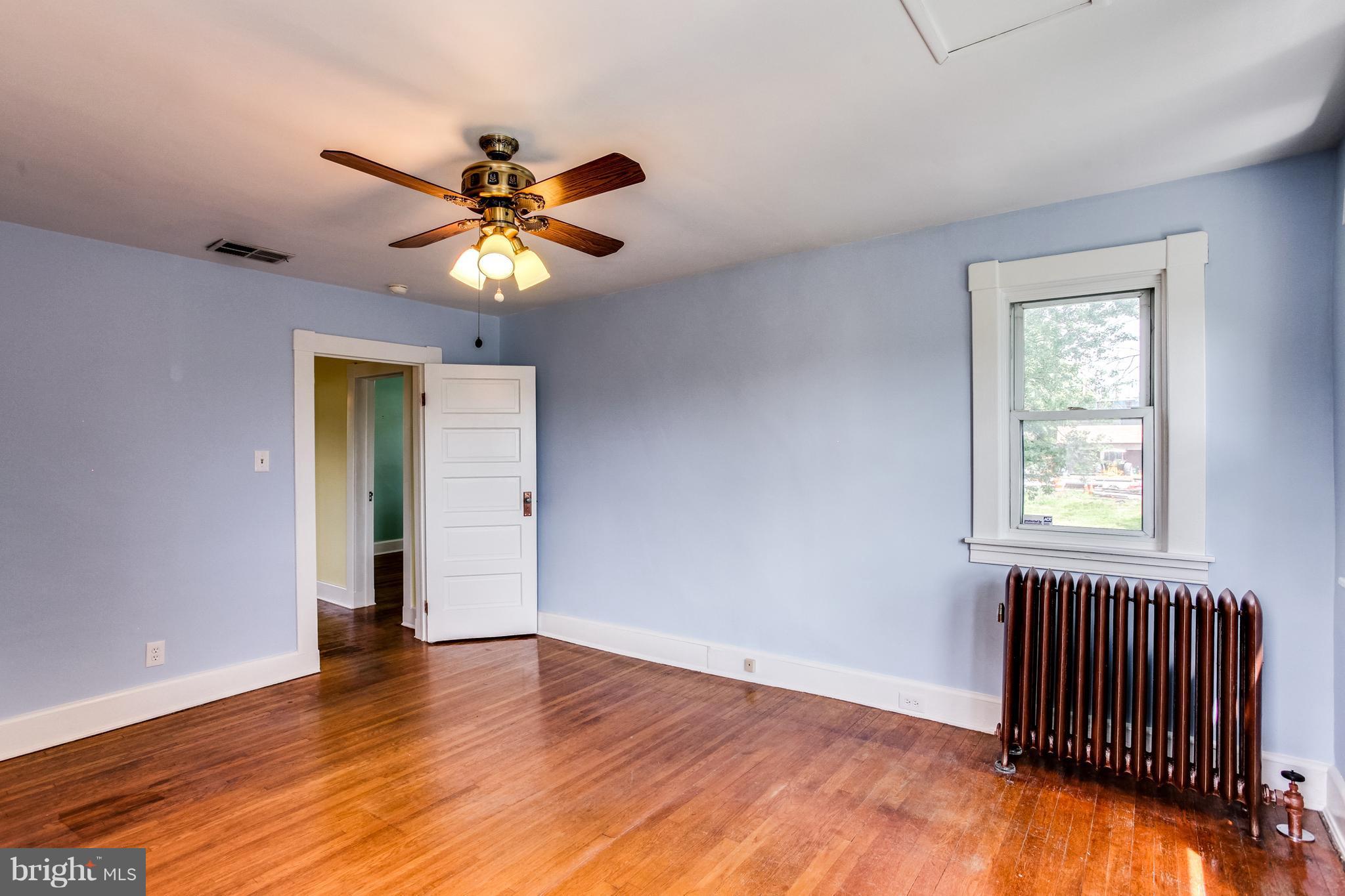 2217 Sulphur Spring Road Baltimore, MD 21227 - Photo 17 of 30 Bedroom