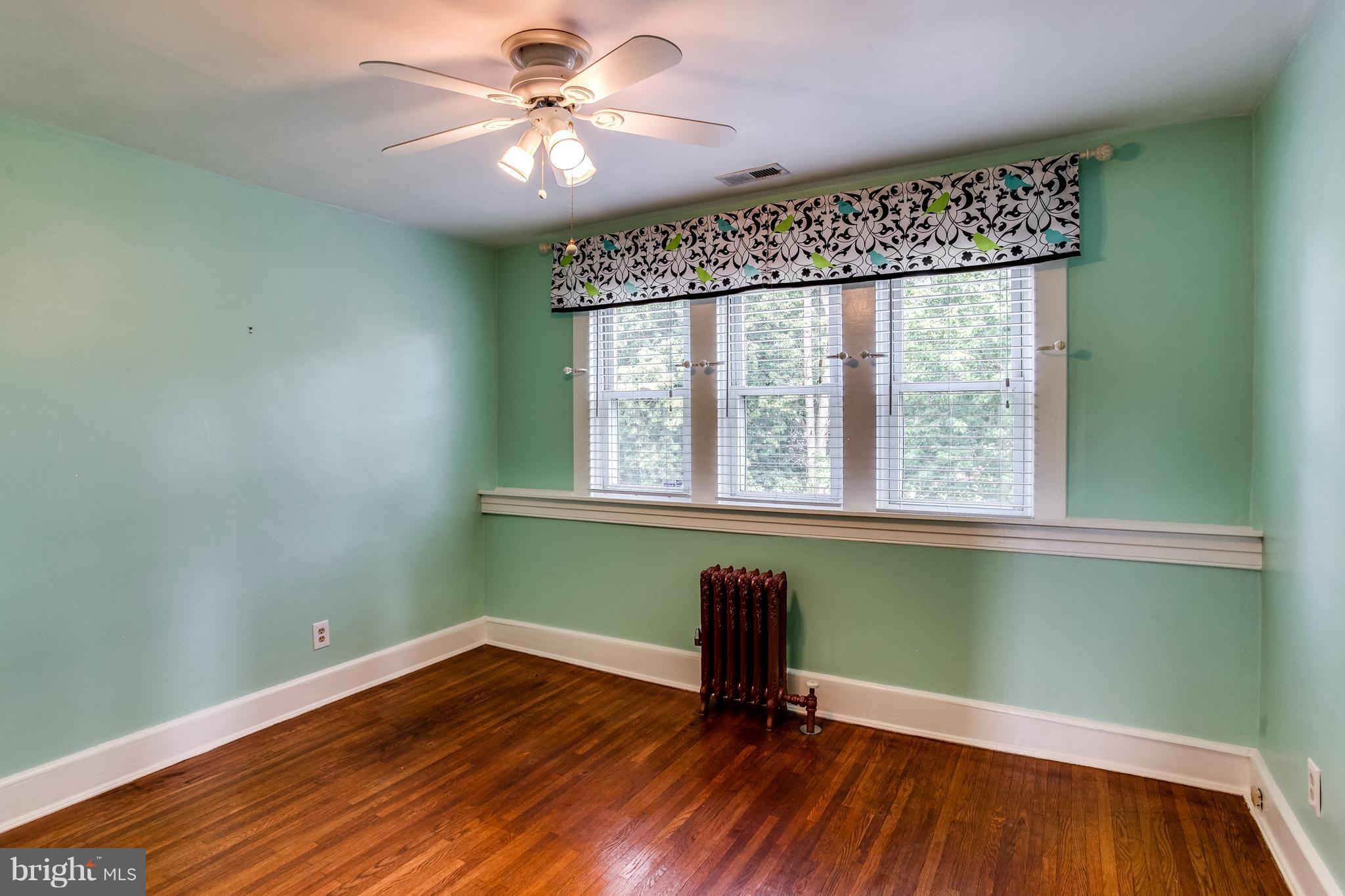 2217 Sulphur Spring Road Baltimore, MD 21227 - Photo 19 of 30 Bedroom