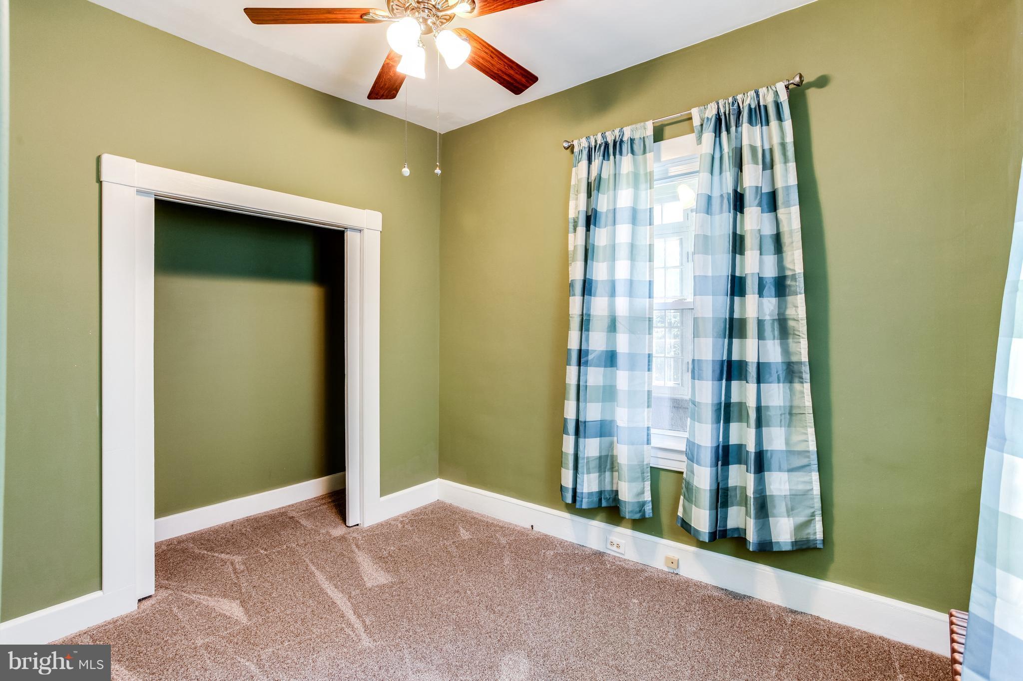 2217 Sulphur Spring Road Baltimore, MD 21227 - Photo 7 of 30 Main Level Bonus Room