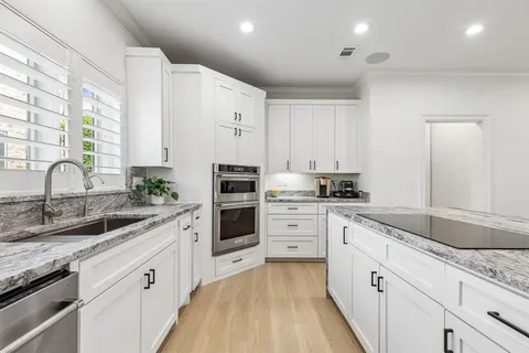 $950,000 | 4127 Manorview Lane, Dallas, TX 75228
