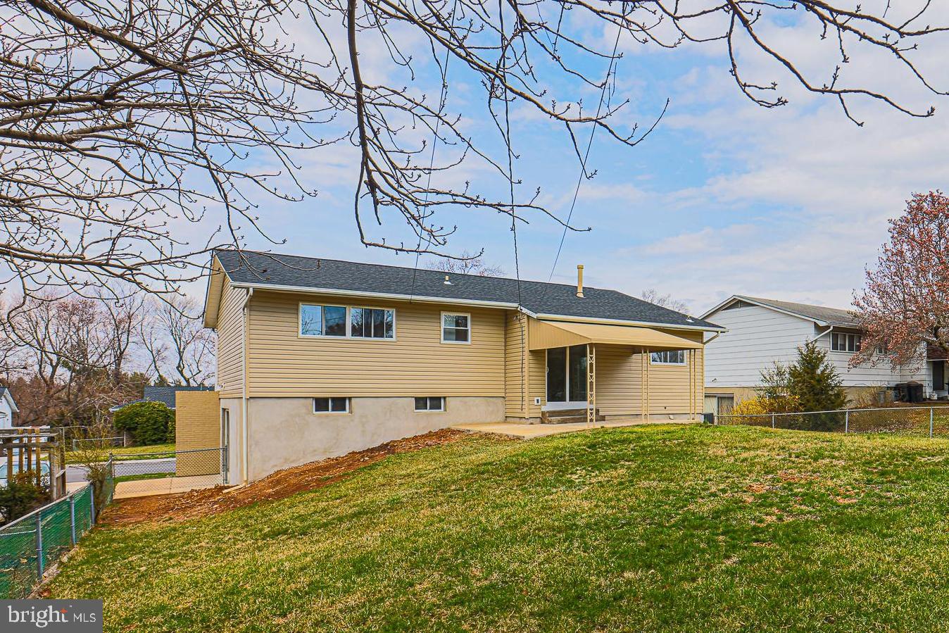 8243 Brattle Road Pikesville, MD 21208 - Photo 4 of 37 Gallery Image 4