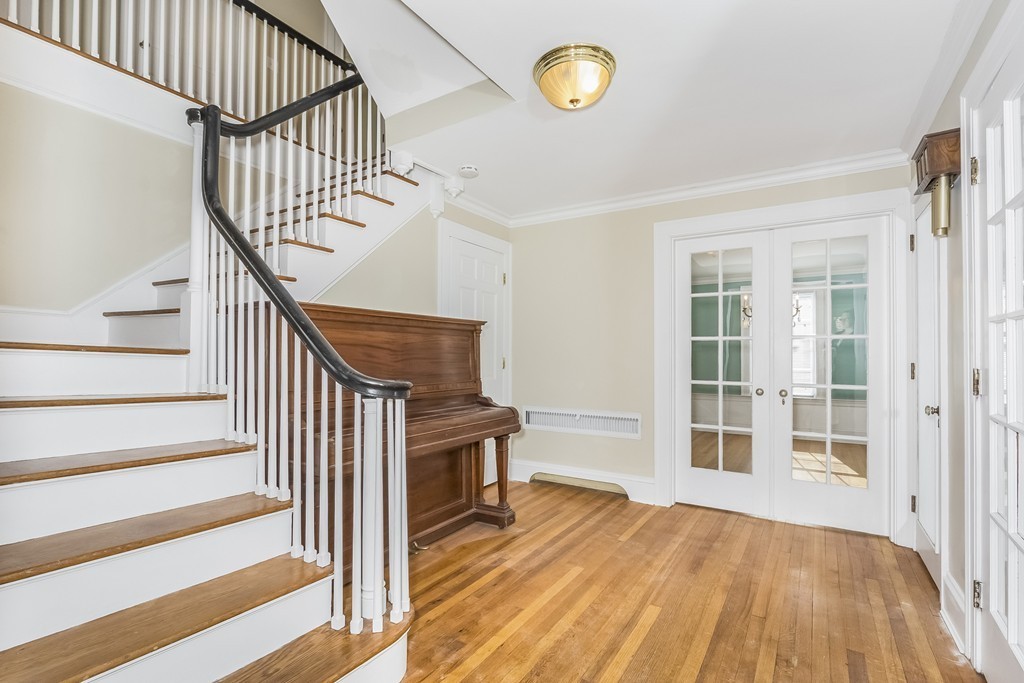 10 Audubon Road Worcester, MA 01602 - Photo 3 of 30 Gallery Image 3