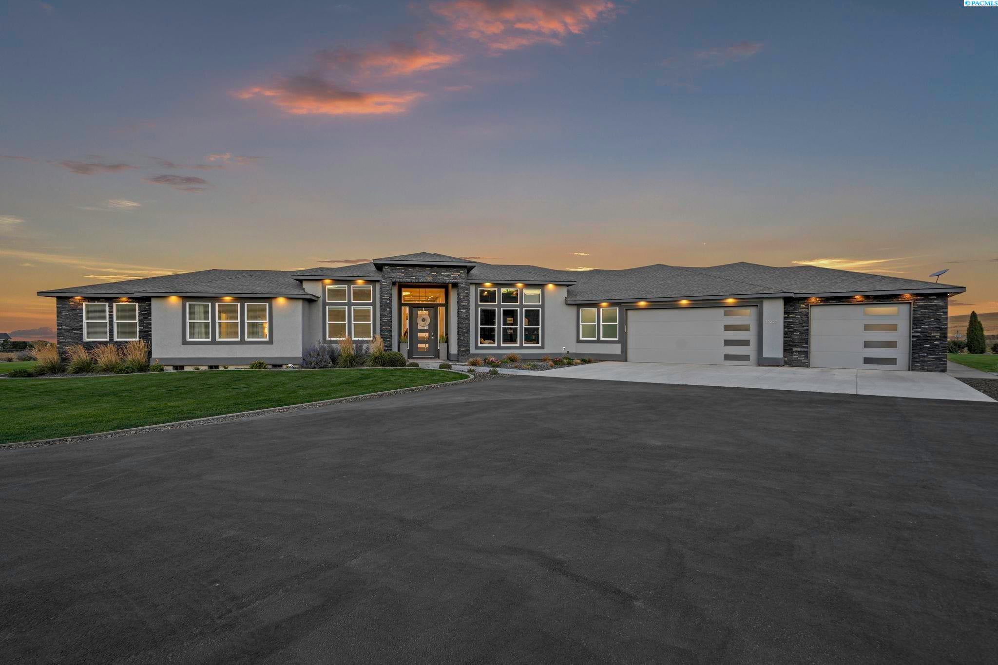 33223 South Clodfelter Road Kennewick, WA 99338 - Photo 1 of 49 Gallery Image 1