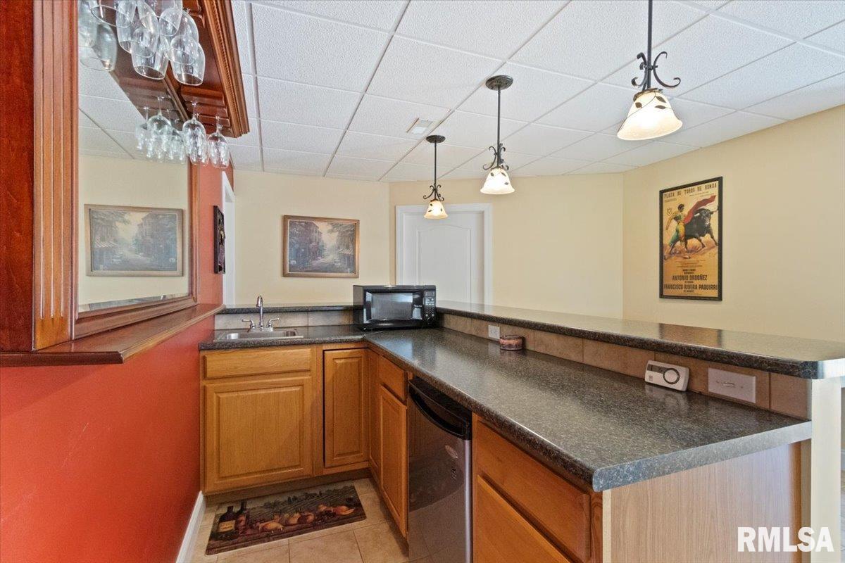 1704 Kingsbury Road Washington, IL 61571 - Photo 32 of 68 Gallery Image 32