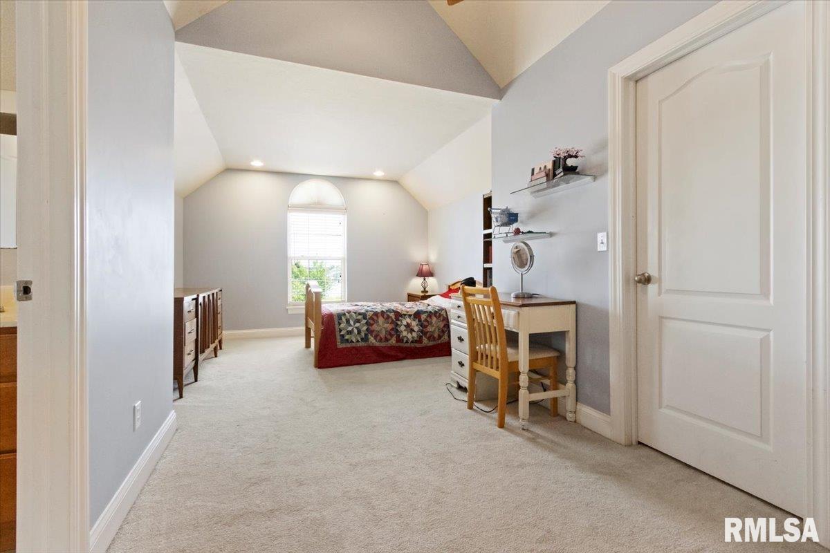 1704 Kingsbury Road Washington, IL 61571 - Photo 44 of 68 Gallery Image 44