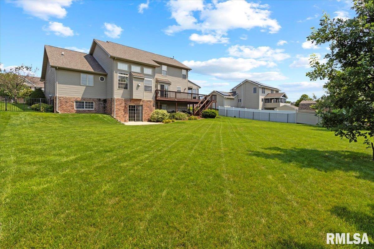 1704 Kingsbury Road Washington, IL 61571 - Photo 58 of 68 Gallery Image 58
