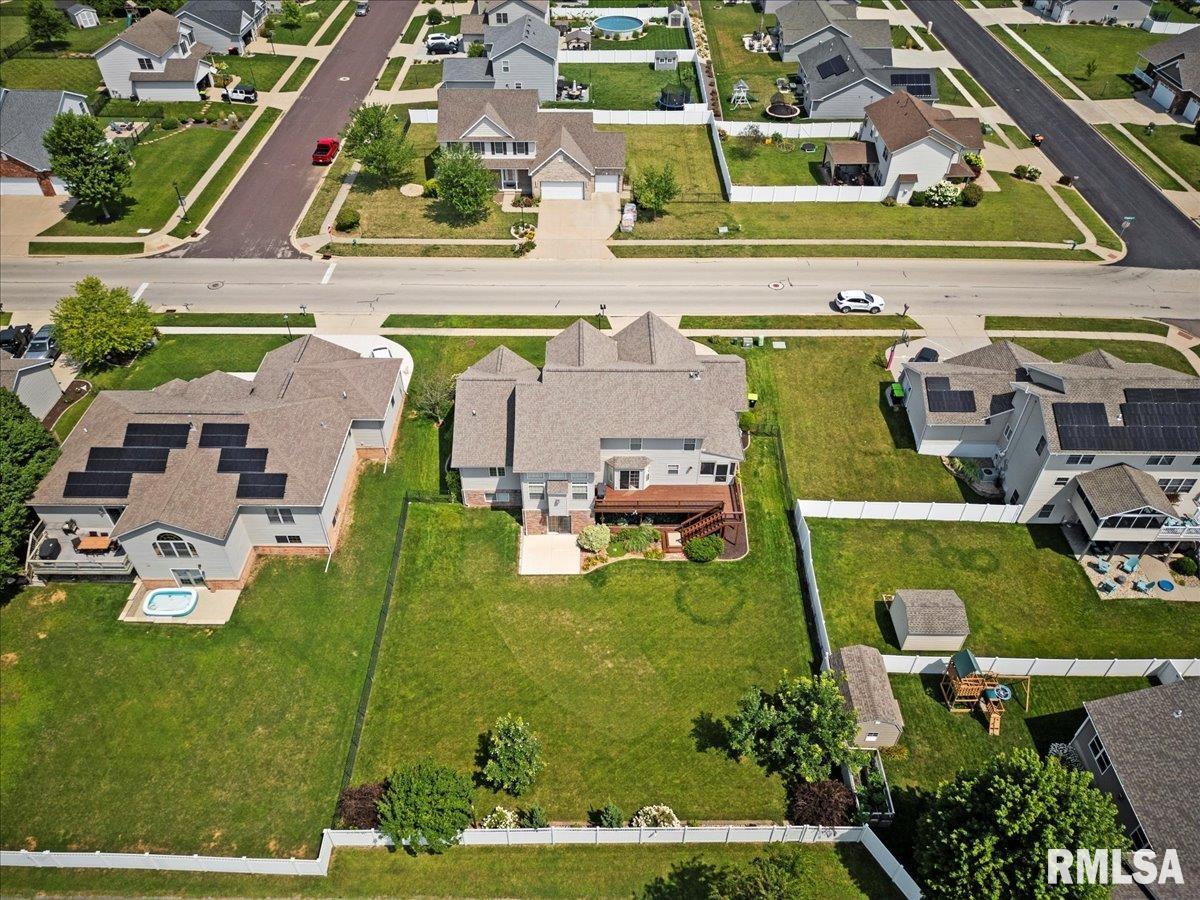 1704 Kingsbury Road Washington, IL 61571 - Photo 63 of 68 Gallery Image 63