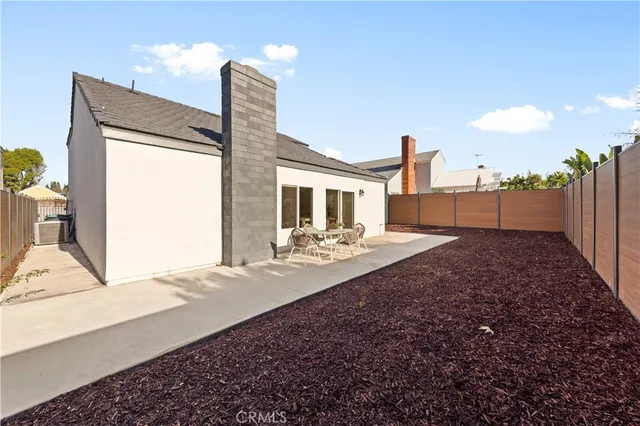 $1,998,000 | 39 Cape Cod, Irvine, CA 92620