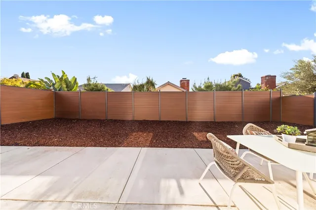 $1,998,000 | 39 Cape Cod, Irvine, CA 92620