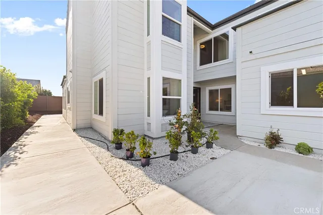 $1,998,000 | 39 Cape Cod, Irvine, CA 92620