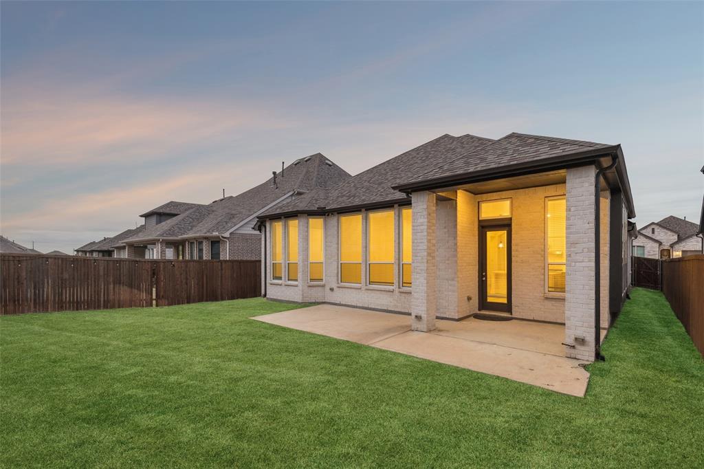 1144 Saddle Ridge Drive Aubrey, TX 76227 - Photo 29 of 34