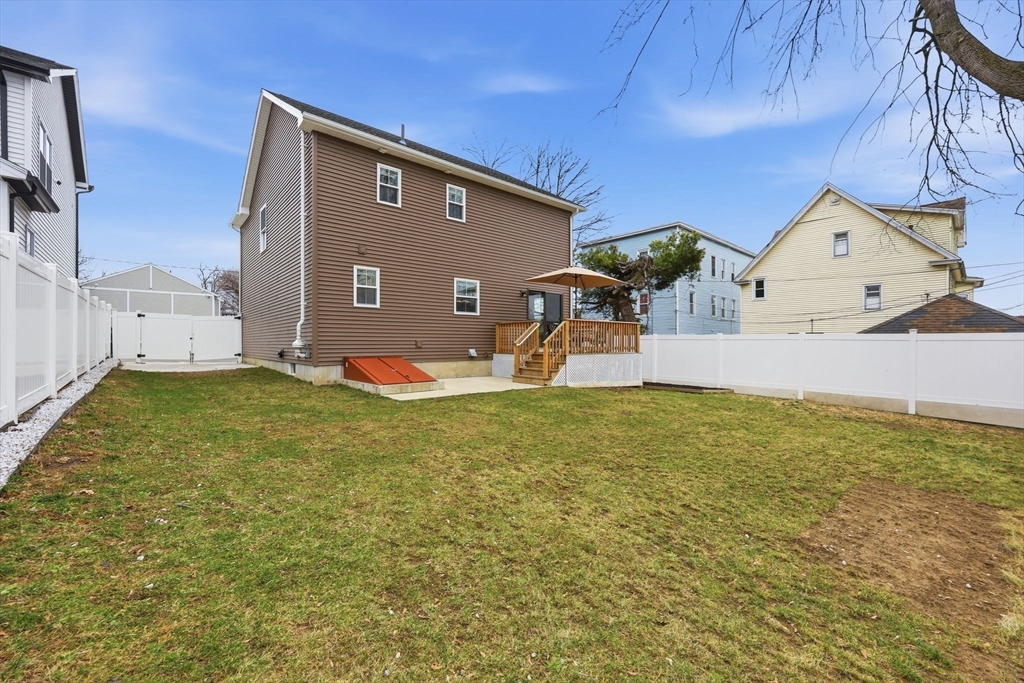 14 Crane Street, Unit 14 Springfield, MA 01104 - Photo 18 of 20