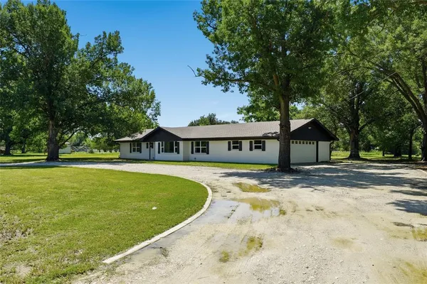 $359,000 | 192 County Road 173, Marlin, TX 76661