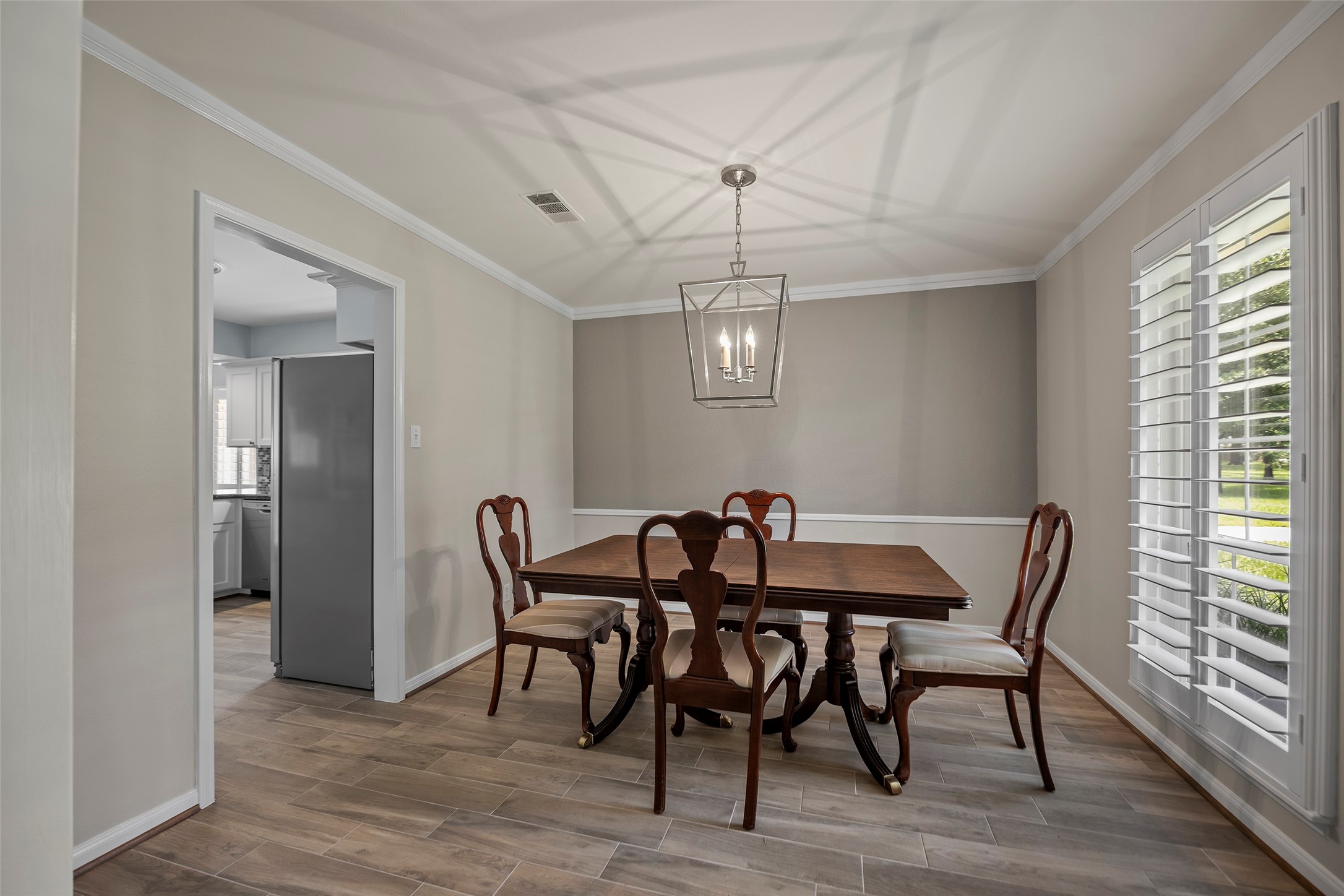 6507 Allentown Drive Spring, TX 77389 - Photo 16 of 30 Formal dining - Dining table and 6 chairs are negotiable.