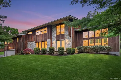 $1,200,000 | 8 Pine Tree Lane, Goshen, NY 10924