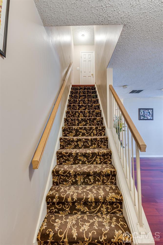 68 Prestwick Way Edison, NJ 08820 - Photo 14 of 28 Gallery Image 14