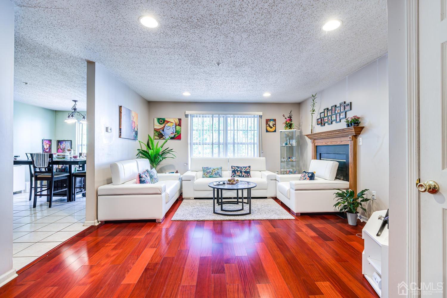 68 Prestwick Way Edison, NJ 08820 - Photo 8 of 28 Gallery Image 8