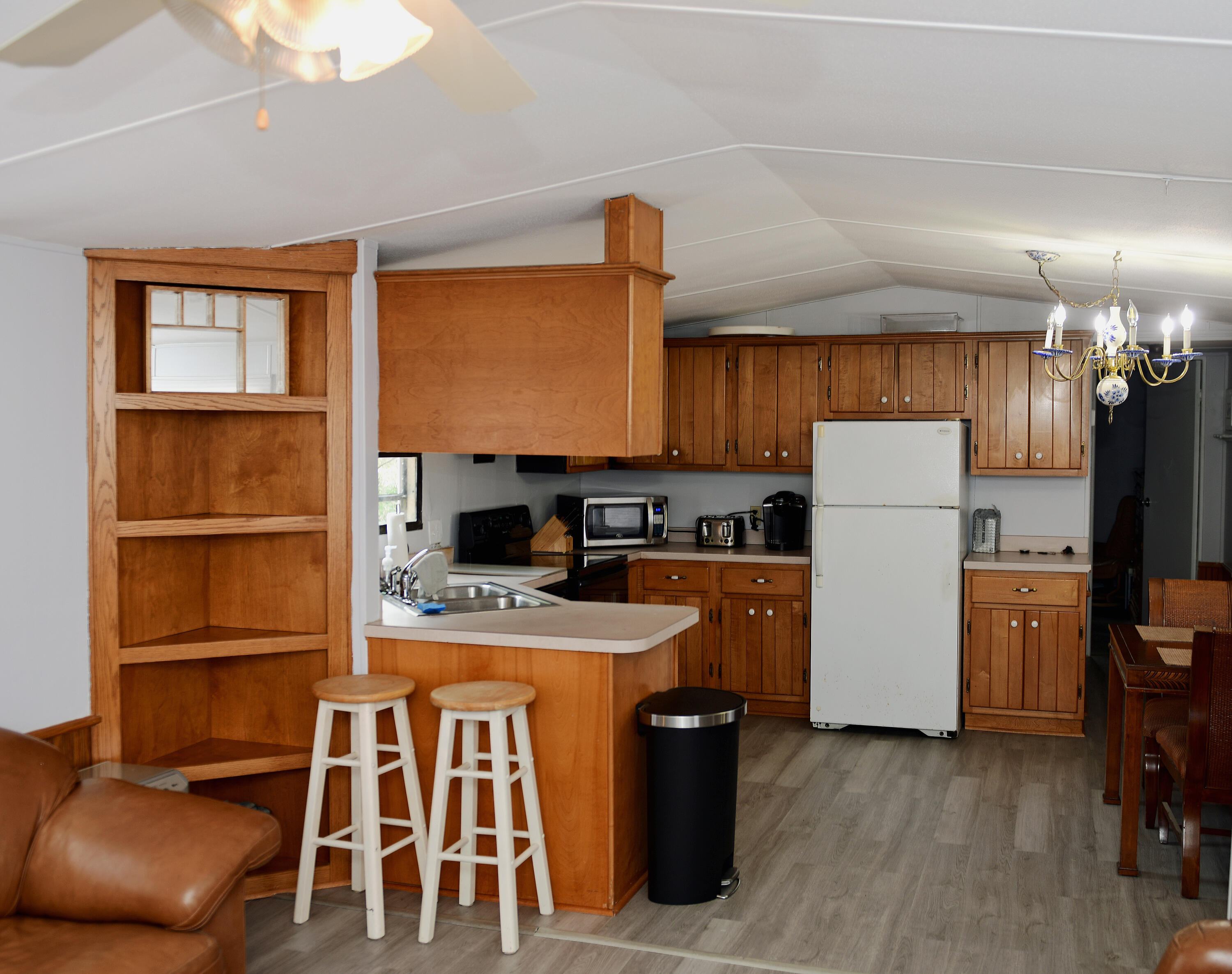 74 Maple Street Freeport, FL 32439 - Photo 10 of 22 74 Maple Kitchen2