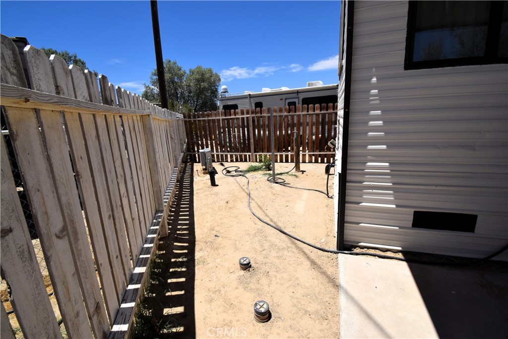 11250 Barstow Road, Unit 18 Lucerne Valley, CA 92356 - Photo 19 of 22