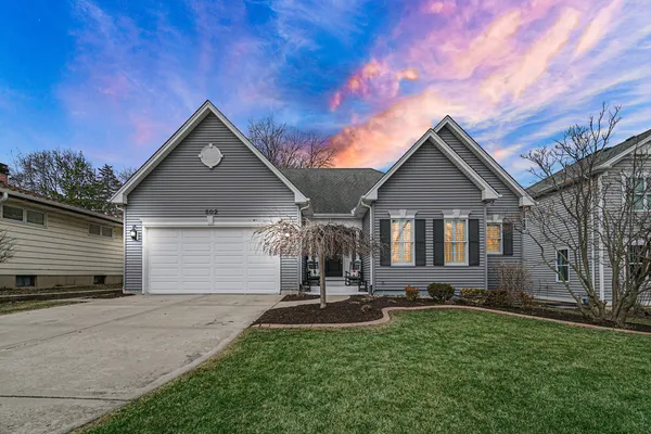 $910,000 | 502 South Summit Street, Wheaton, IL 60187