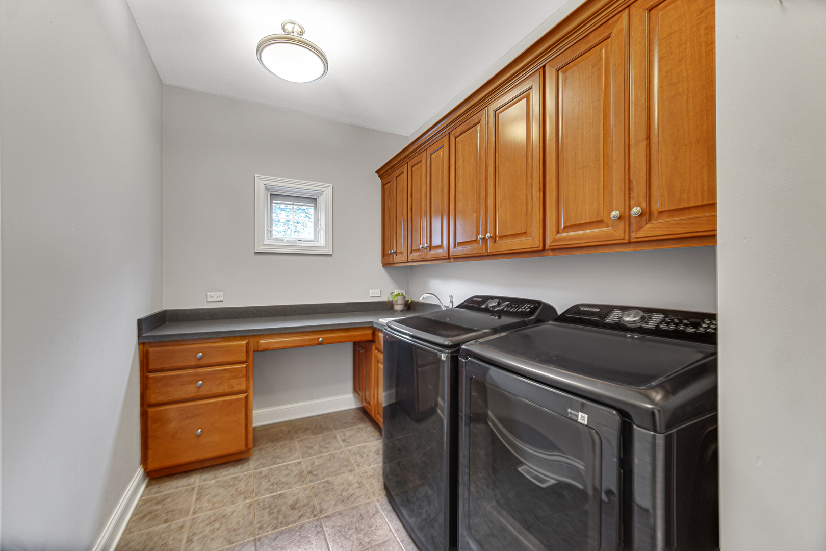 502 South Summit Street Wheaton, IL 60187 - Photo 25 of 40