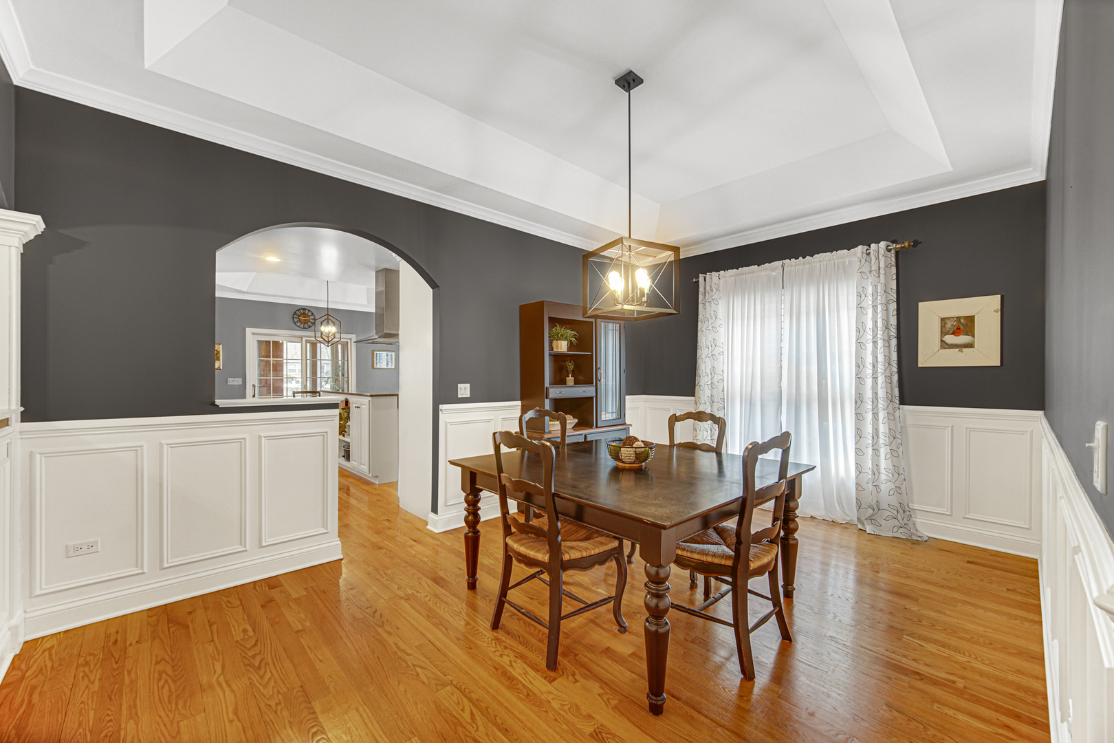 502 South Summit Street Wheaton, IL 60187 - Photo 6 of 40