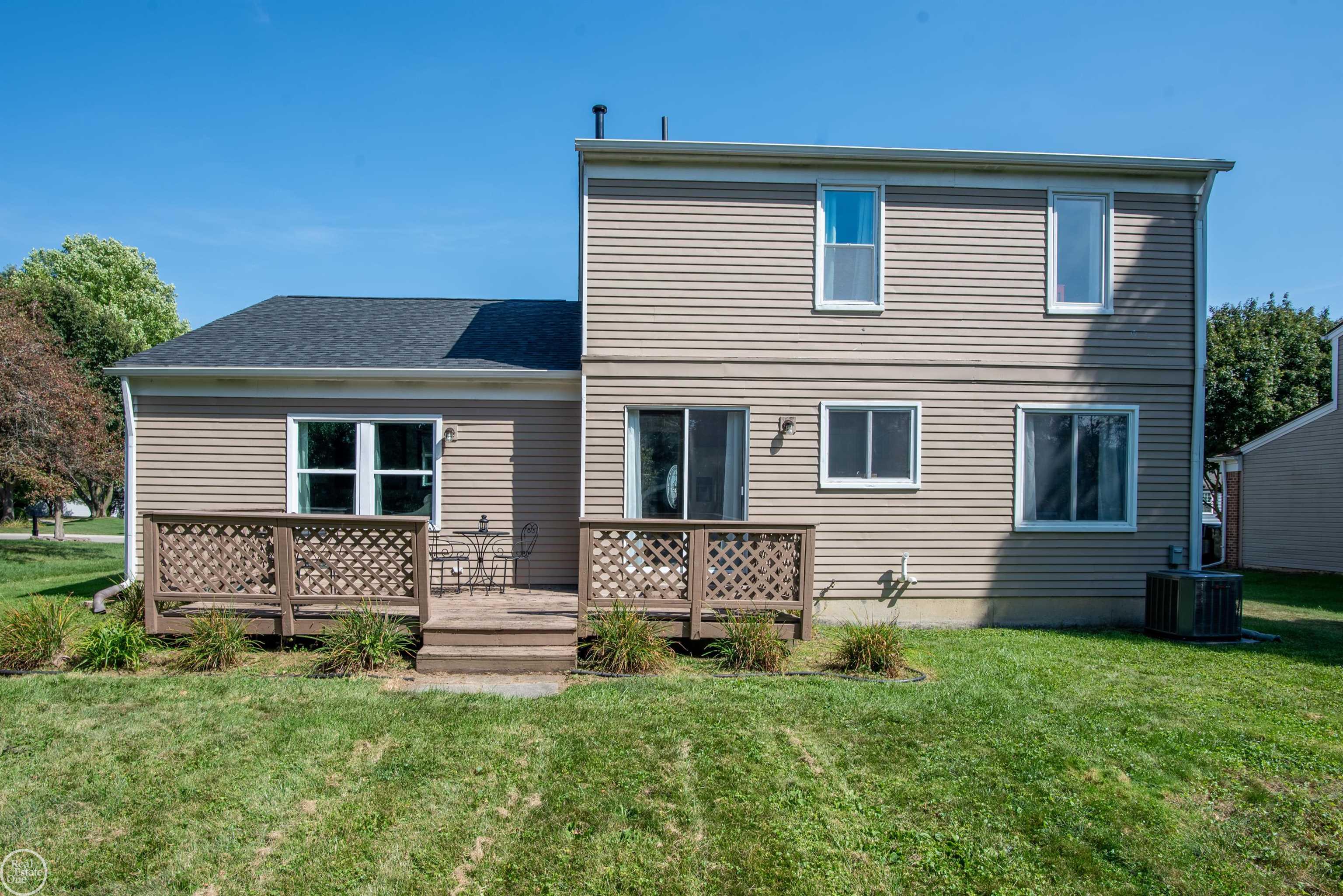822 Hadley Road Rochester Hills, MI 48307 - Photo 21 of 27