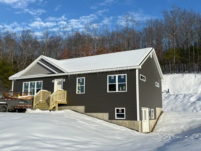 $460,000 | 18 Hillside Drive, Raymond, ME 04071