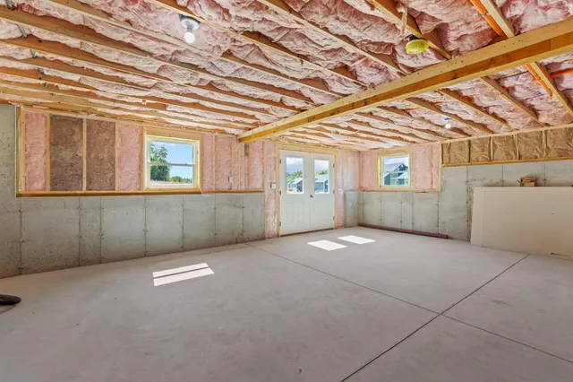 $454,900 | 18 Hillside Drive, Raymond, ME 04071