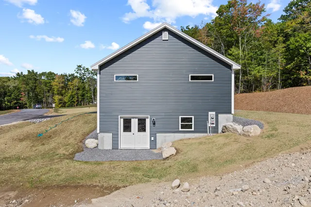 $465,000 | 18 Hillside Drive, Raymond, ME 04071
