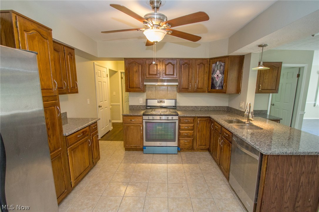 1835 West Pleasant Valley Road Parma, OH 44134 - Photo 6 of 23 Gallery Image 6