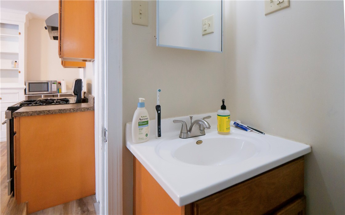 34 Rill Street Providence, RI 02908 - Photo 13 of 42 Gallery Image 13