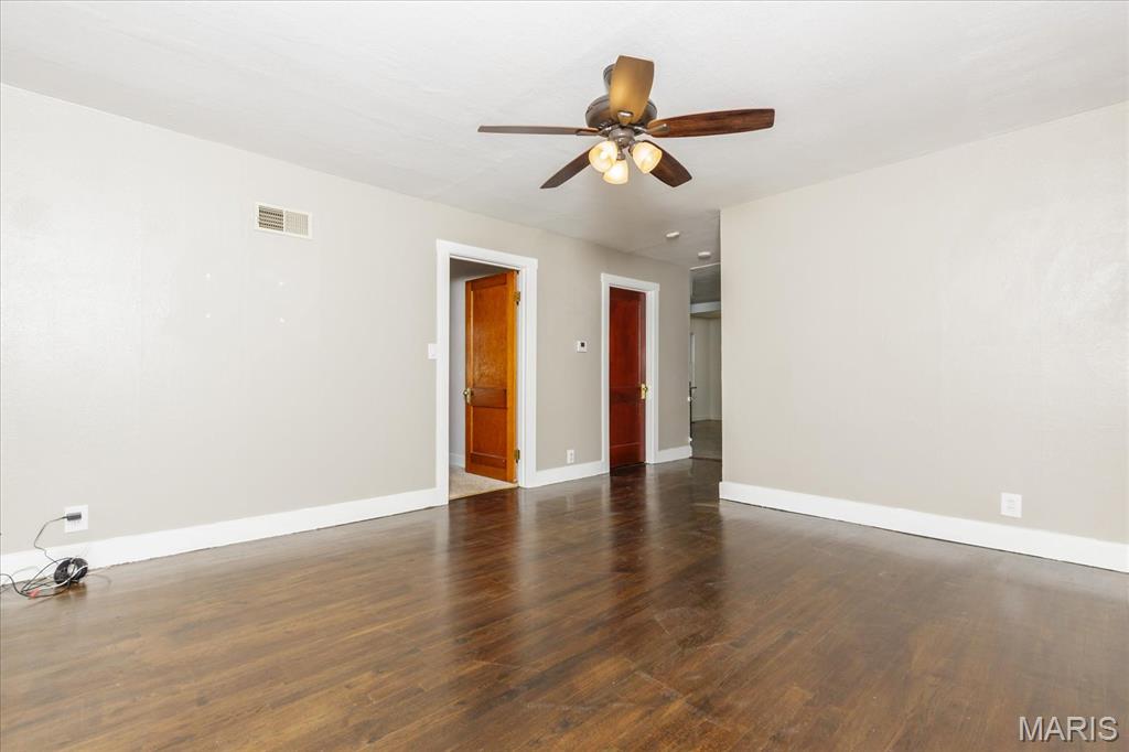 829 Perry Street St. Charles, MO 63301 - Photo 3 of 21