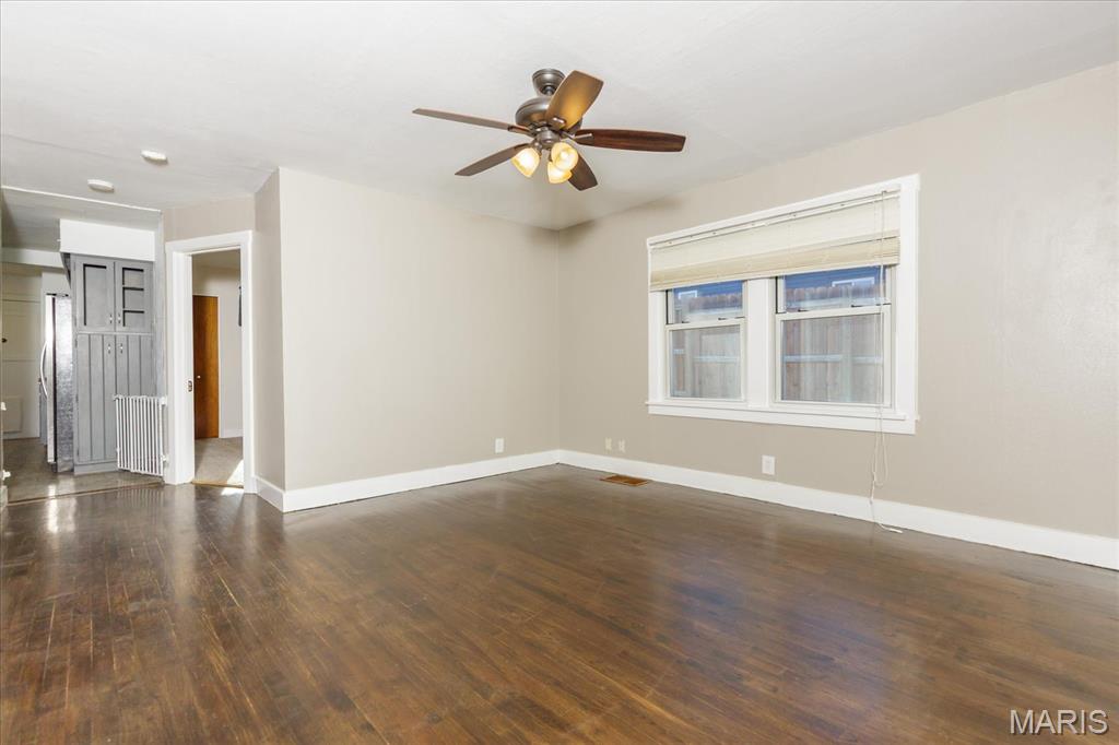 829 Perry Street St. Charles, MO 63301 - Photo 4 of 21