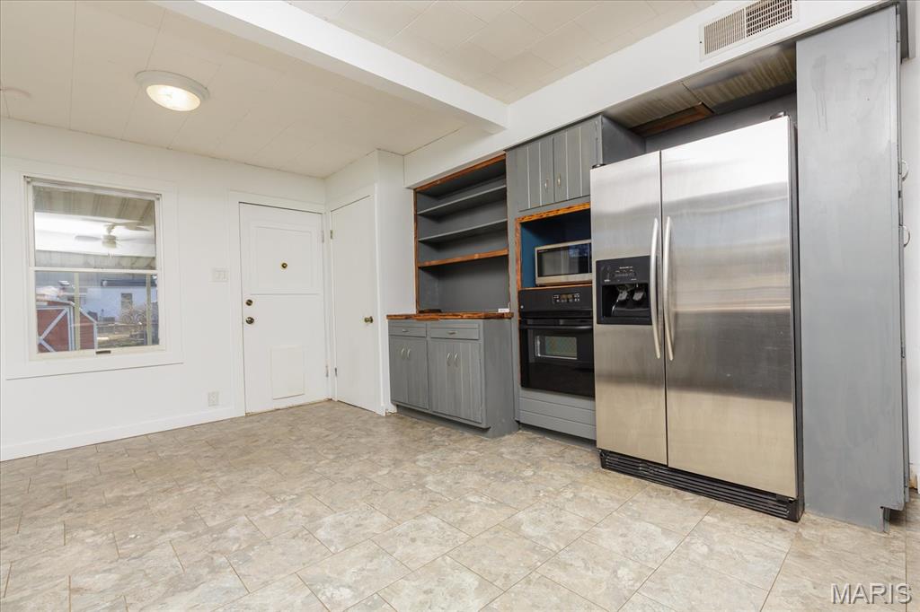 829 Perry Street St. Charles, MO 63301 - Photo 7 of 21