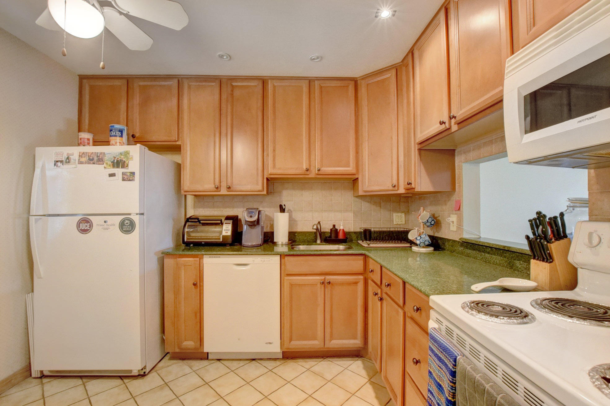 2900 Fiore Way, Unit 206 Delray Beach, FL 33445 - Photo 11 of 37 11_dsc_3888_89_90_91_92