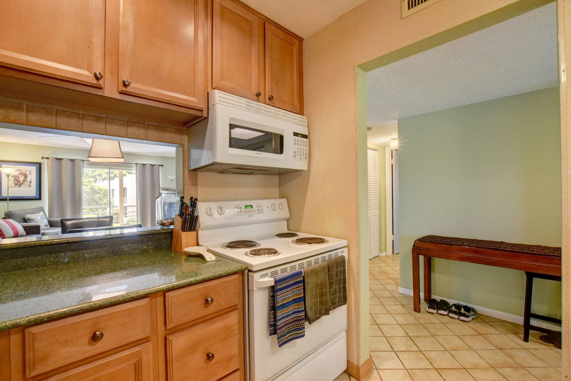 2900 Fiore Way, Unit 206 Delray Beach, FL 33445 - Photo 14 of 37 14_dsc_3903_4_5_6_7