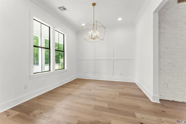 $799,999 | 9053 Hillon Hood Road, Denham Springs, LA 70726