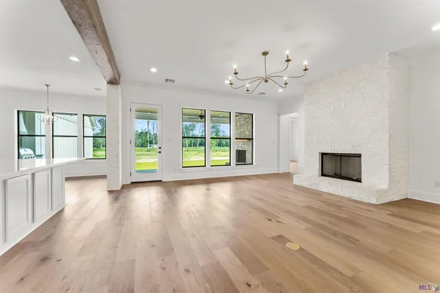 $799,999 | 9053 Hillon Hood Road, Denham Springs, LA 70726