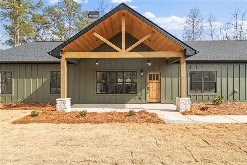 415 Lively Road Waco, GA 30182 - Photo 3 of 49 a front view of a house