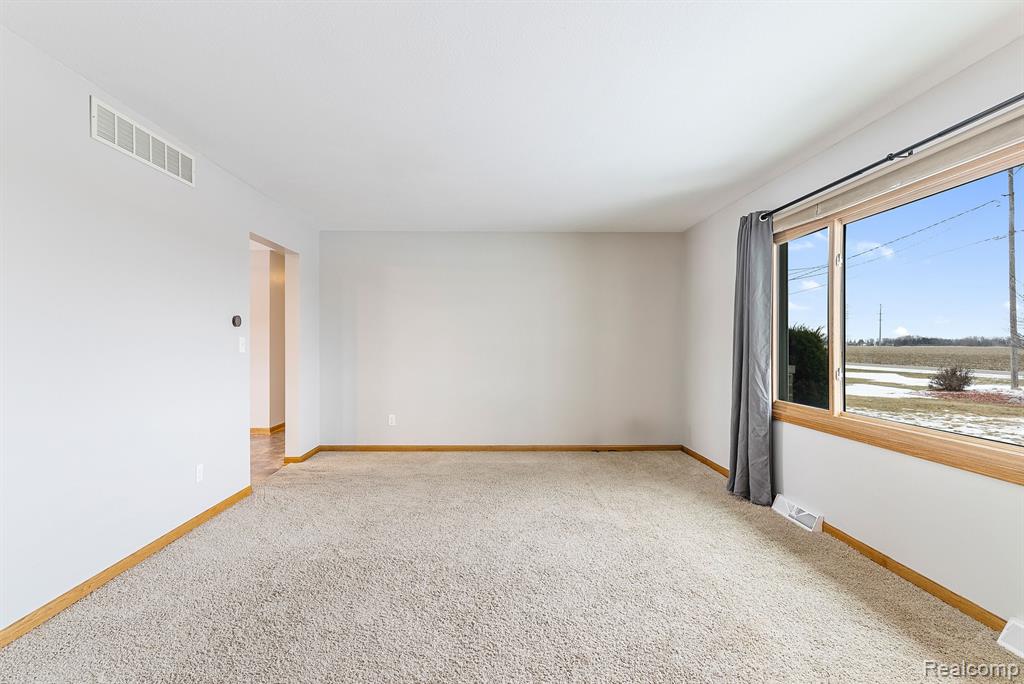 3460 South Reese Road Frankenmuth, MI 48734 - Photo 7 of 39