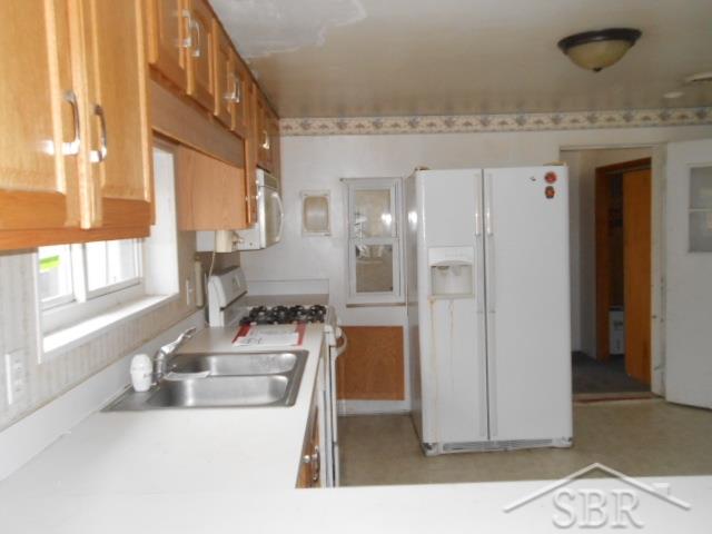 1612 South Huron Road Kawkawlin, MI 48631 - Photo 14 of 18 31308851-13.JPG