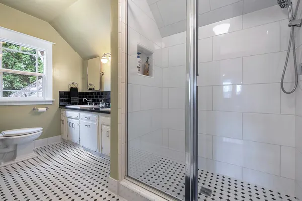 a view of a livingroom with furniture