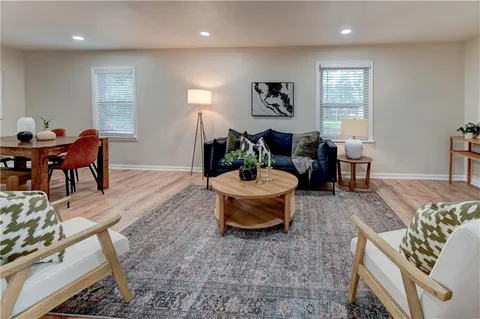 $247,500 | 7126 Main Street, Kansas City, MO 64114