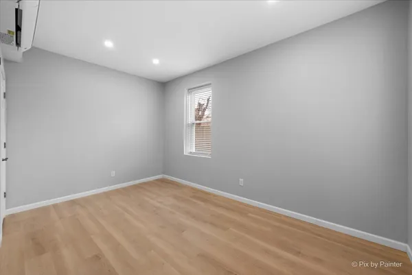 $725,000 | 85 East Terra Cotta Avenue, Crystal Lake, IL 60014